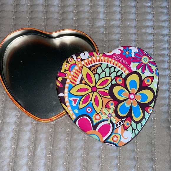Brighton Heart Tin Gift Box - Picture 4 of 4